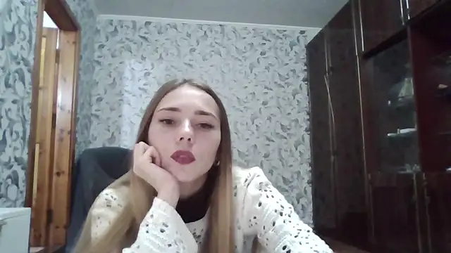 Loveyy Doveyy online show from October 2025 07:14:02 PM