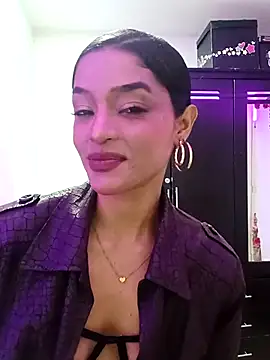 Aphrodite-777 online show from April 2026 10:32:01 PM