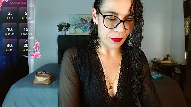 Snapshot of mia_velvet1 chatting on September 2025 03:06:01 PM mia velvet1 online show from September 2025 03:06:01 PM