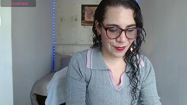 Snapshot of mia_velvet1 chatting on June 2026 01:59:01 PM mia velvet1 online show from June 2026 01:59:01 PM