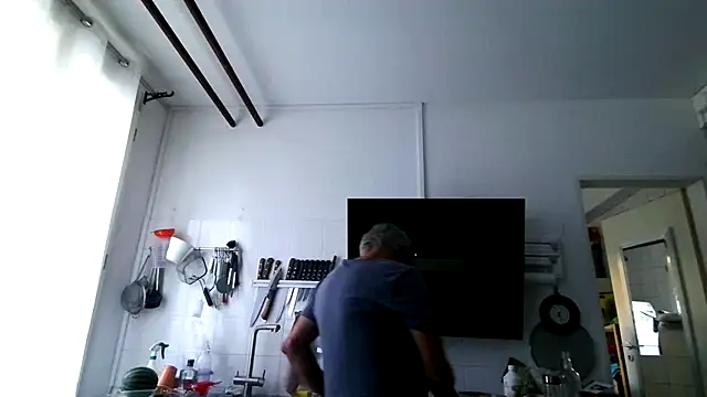 Berg Boy online show from July 2026 05:27:02 AM