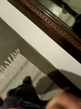 Chyste02 online show from April 2026 01:41:01 PM