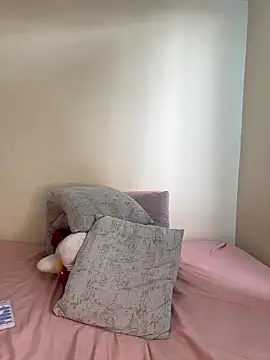 Snapshot of Ivelleee_ chatting on November 2025 08:46:02 PM Ivelleee online show from November 2025 08:46:02 PM