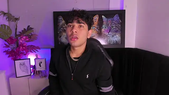 LucasCarterr  online show from October 2025 03:58:02 AM