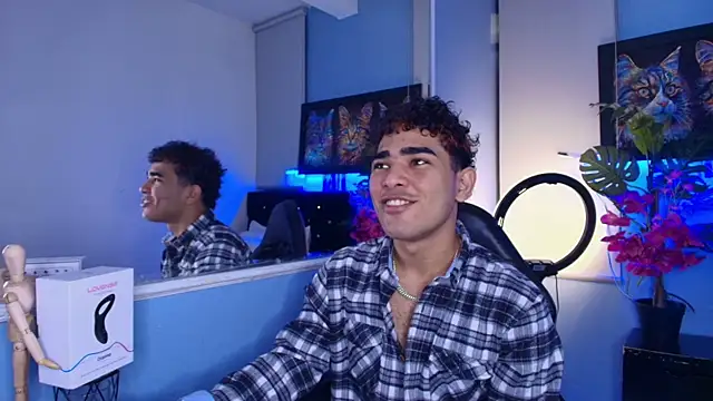 LucasCarterr  online show from November 2025 04:44:02 AM