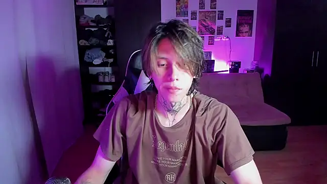 xIce Boy online show from April 2026 02:58:02 AM