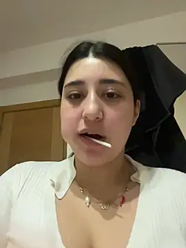 SashaLuss  online show from June 2026 06:44:01 PM