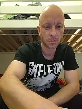 svenpfeifer online show from May 2026 01:44:01 AM