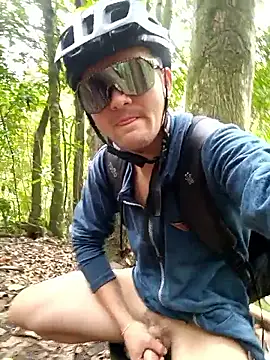 JuanMaty online show from November 2025 05:01:02 PM