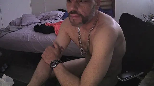 Muffdiver718 online show from March 2025 07:15:01 AM