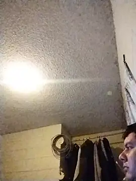 Snapshot of Riverict0r chatting on February 2026 01:42:02 AM Riverict0r online show from February 2026 01:42:02 AM