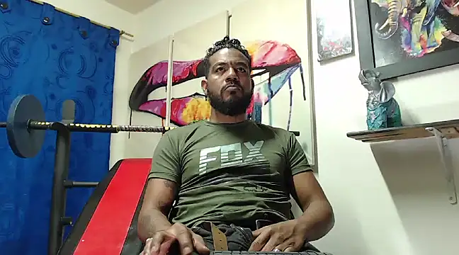 BladeFoxxx1 online show from March 2025 01:19:02 PM