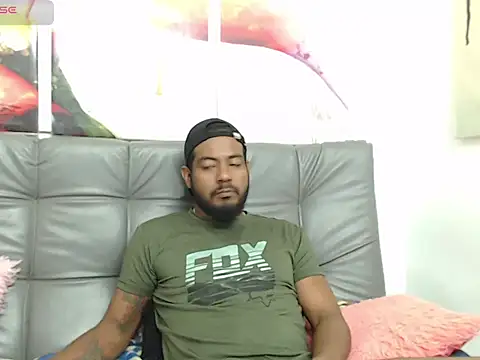 BladeFoxxx1 online show from October 2025 08:56:02 AM