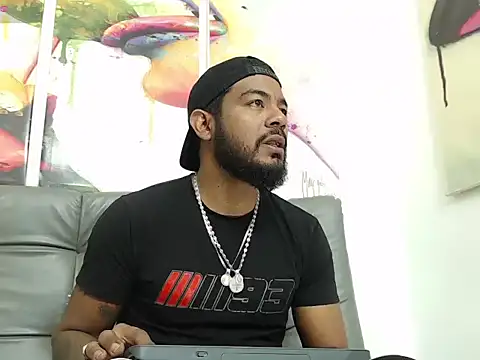 BladeFoxxx1 online show from November 2025 02:35:01 PM