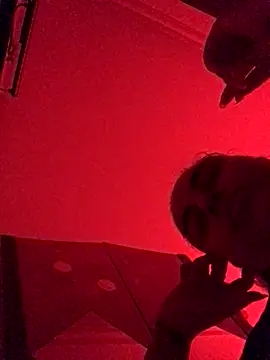 Snapshot of Veramaia chatting on November 2025 02:22:02 AM Veramaia online show from November 2025 02:22:02 AM