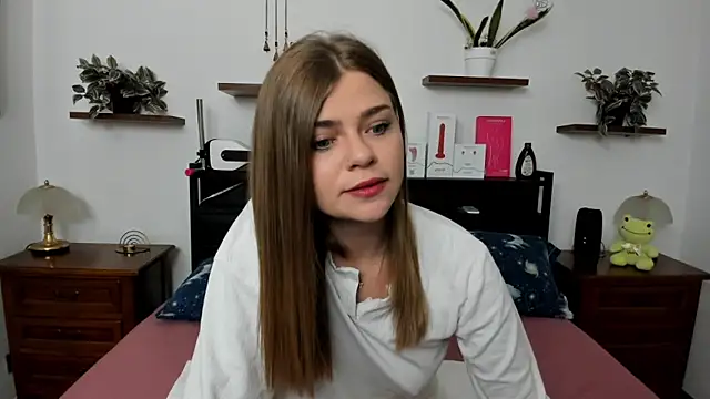 HaleyReedme online show from April 2026 06:28:02 AM