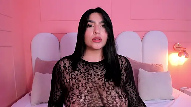 eva sainnt online show from November 2025 02:13:02 AM