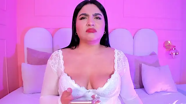 eva sainnt online show from November 2025 03:28:01 AM