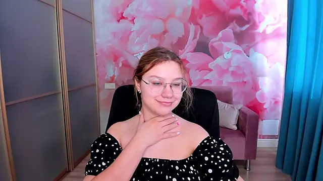 AngelinaLow online show from March 2026 06:26:01 AM