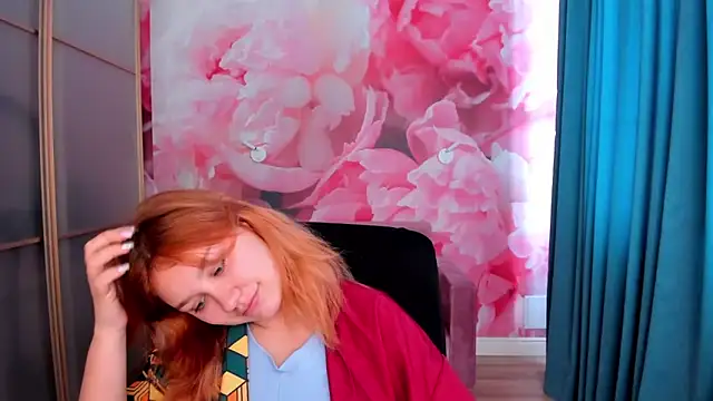 Snapshot of AngelinaLow chatting on April 2026 11:45:02 AM AngelinaLow online show from April 2026 11:45:02 AM