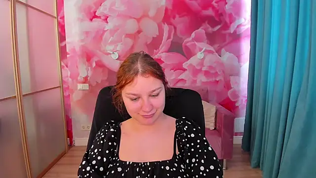 Snapshot of AngelinaLow chatting on May 2026 11:27:01 AM AngelinaLow online show from May 2026 11:27:01 AM