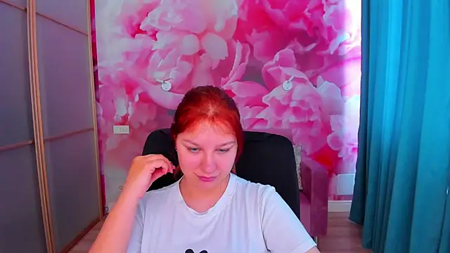 Snapshot of AngelinaLow chatting on May 2026 11:29:01 AM AngelinaLow online show from May 2026 11:29:01 AM