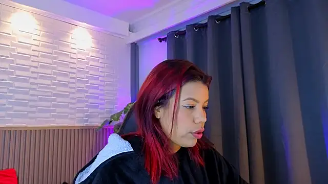 TiffanyWalk online show from September 2025 10:48:02 AM