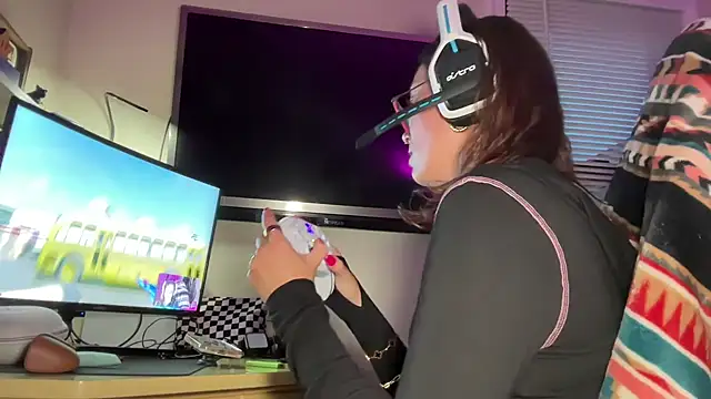 SpaceCowWhore online show from September 2025 11:26:02 PM