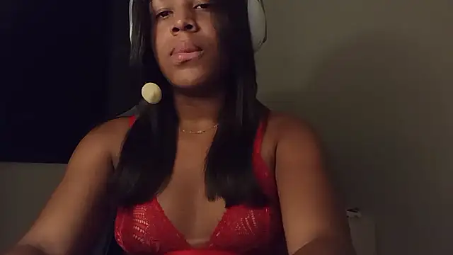 Snapshot of cammydebora chatting on October 2025 01:00:02 AM cammydebora online show from October 2025 01:00:02 AM