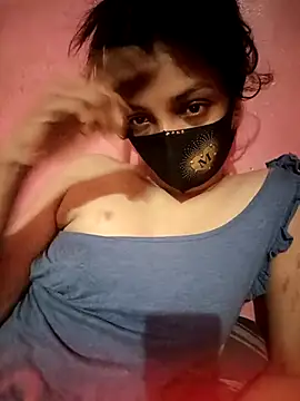 Night--Queen online show from March 2025 09:34:01 PM