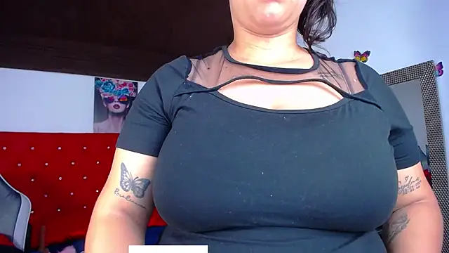 kriss sweetboobs10 online show from November 2025 12:26:01 PM