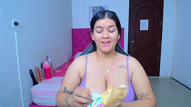 kriss sweetboobs10 online show from July 2026 12:52:02 PM