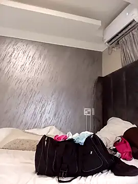 Hotytoty26 online show from November 2025 06:15:01 PM