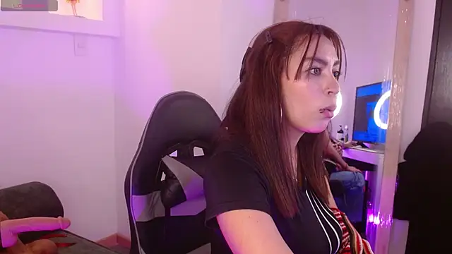 dayancarolina  online show from September 2025 03:46:02 PM