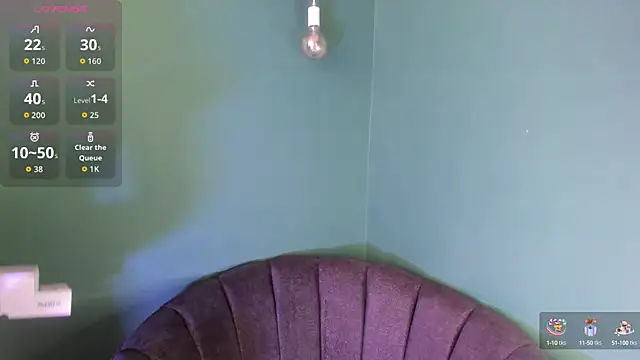 Alice 26  online show from September 2025 07:48:01 PM