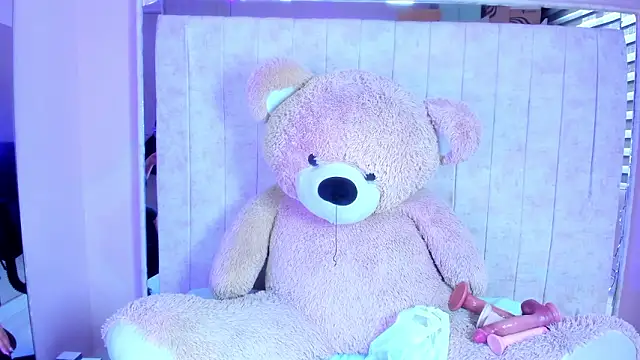 Alice 26  online show from February 2026 02:14:01 PM