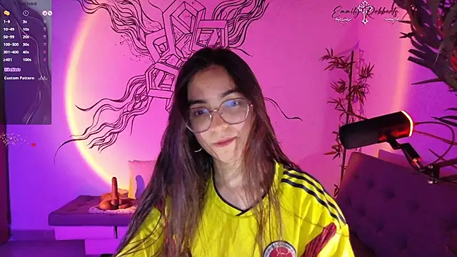 Emmi Roberts online show from March 2026 12:59:01 AM