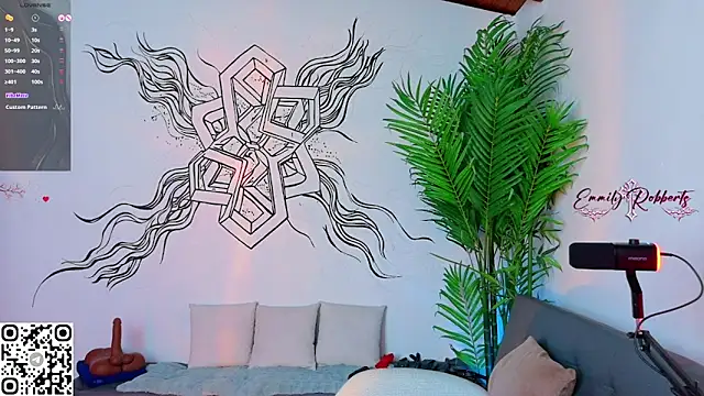 Emmi Roberts online show from April 2026 08:12:02 PM