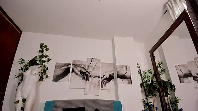 Giotrashy online show from March 2026 06:03:01 PM