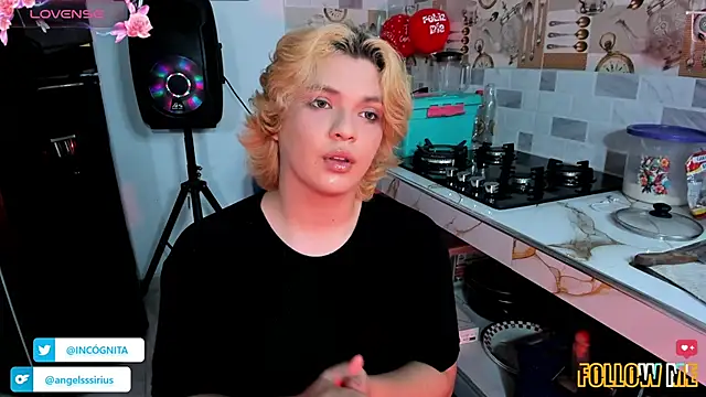 adam angelssss online show from November 2025 09:30:02 PM