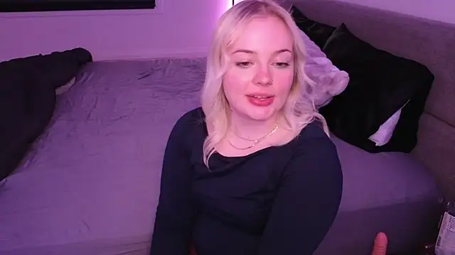 margot robbie7 online show from February 2026 12:48:01 AM