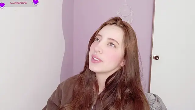 Snapshot of Rebbecawhite_meow chatting on July 2026 05:50:02 PM Rebbecawhite meow online show from July 2026 05:50:02 PM