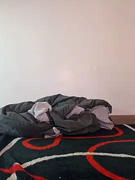 Renoirmonter online show from April 2026 07:05:02 PM