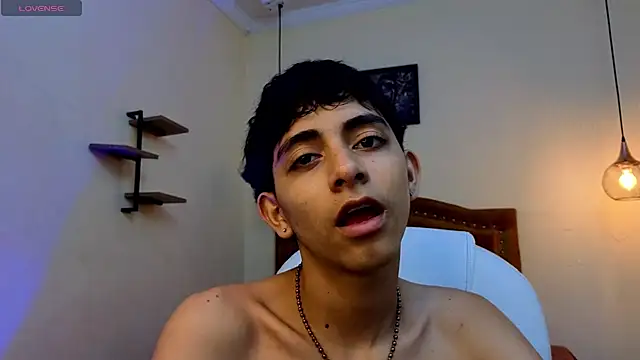 Matty Sparkk online show from March 2025 01:09:02 PM