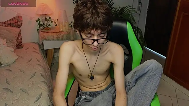 Snapshot of Matty_Sparkk chatting on June 2026 01:46:01 PM Matty Sparkk online show from June 2026 01:46:01 PM
