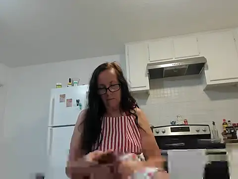 Snapshot of peachgoddess chatting on April 2026 02:42:01 AM peachgoddess online show from April 2026 02:42:01 AM