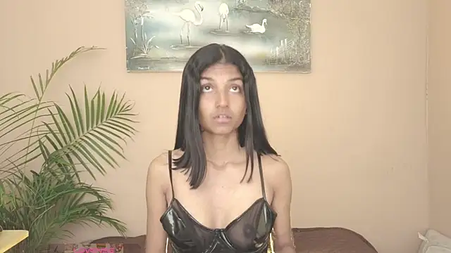 YuliethPetite online show from June 2026 08:20:02 PM