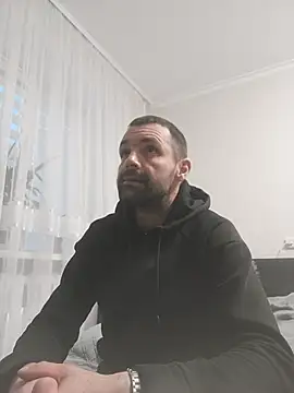 MaksDzubaV online show from October 2025 03:31:02 PM