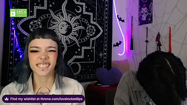 lovelockedlips online show from November 2025 01:04:02 AM