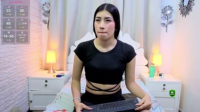 Lili Opal online show from February 2026 12:12:01 PM